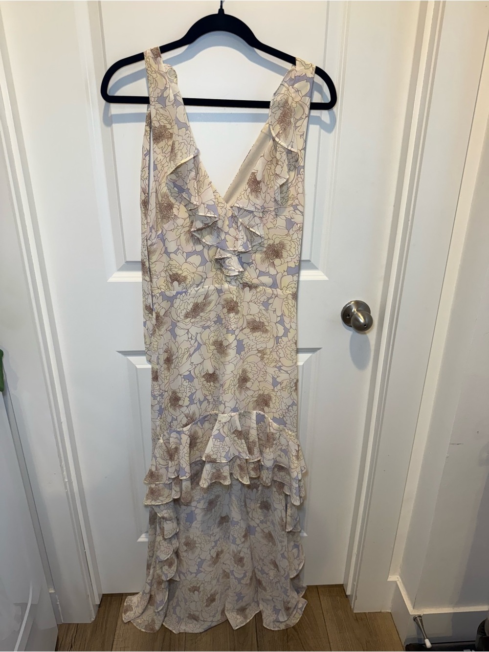 Belle Badgley Mischka Floral Ruffle Mermaid Gown Size 6 - Picture 2 of 5